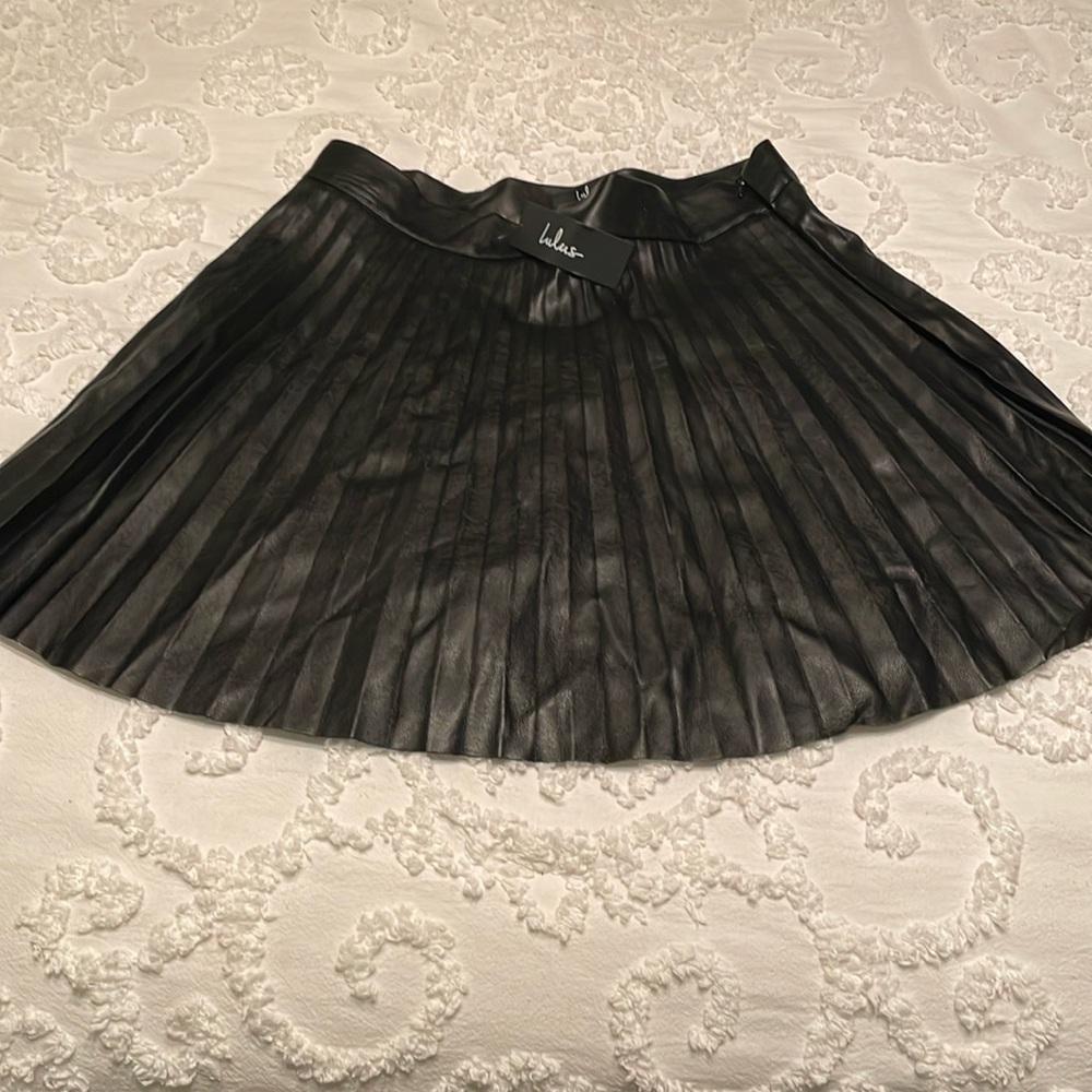 Lulu's Black Skater Mini Skirt with Pleats
